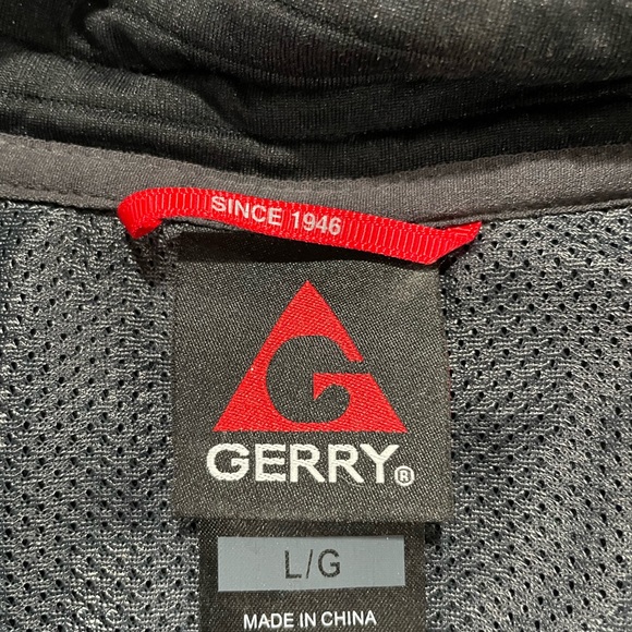 Sweatshirt with pockets. - Picture 6 of 7